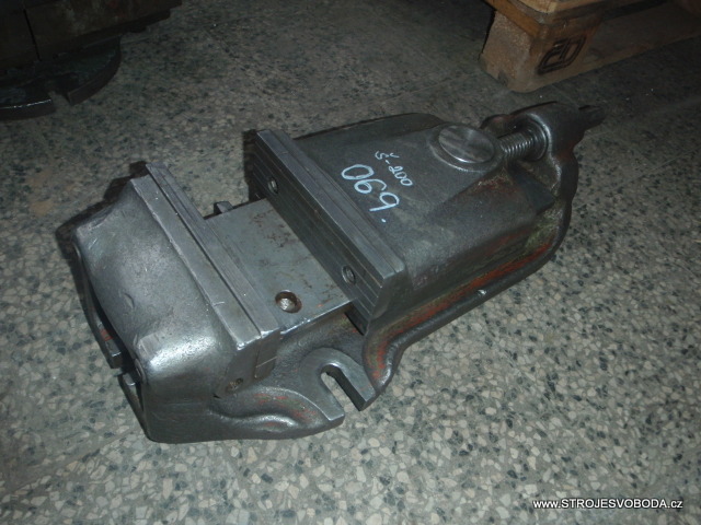 Svěrák strojní 200mm (PC043789.JPG)
